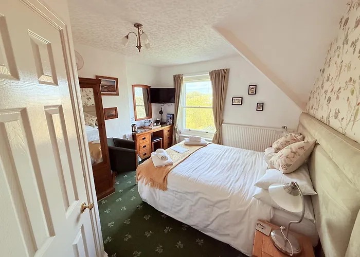 Buxton (Derbyshire) Guest Houses