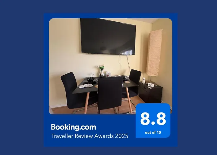 Vacation Apartment Rentals in Uxbridge