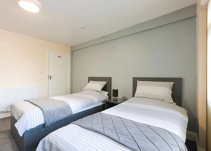 Uxbridge Hotels