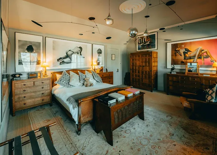 Corsham Hotels
