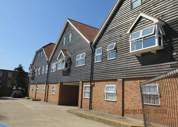 Canvey Island Hotels