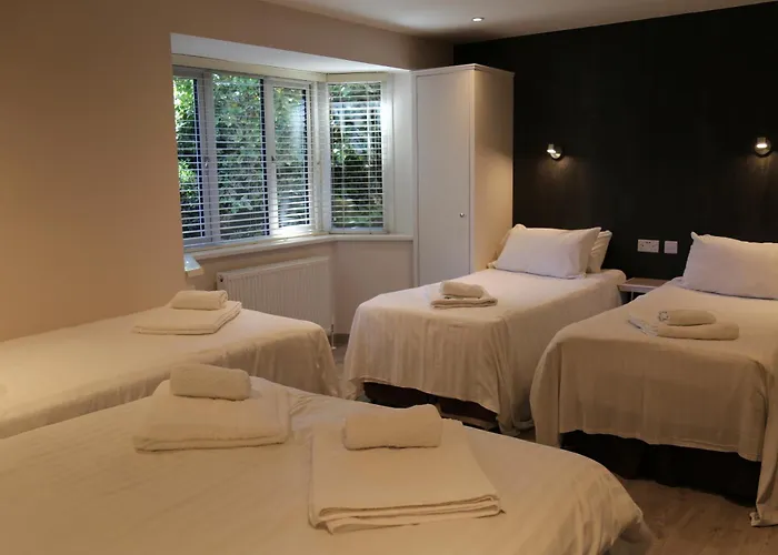 Debden Guest House London