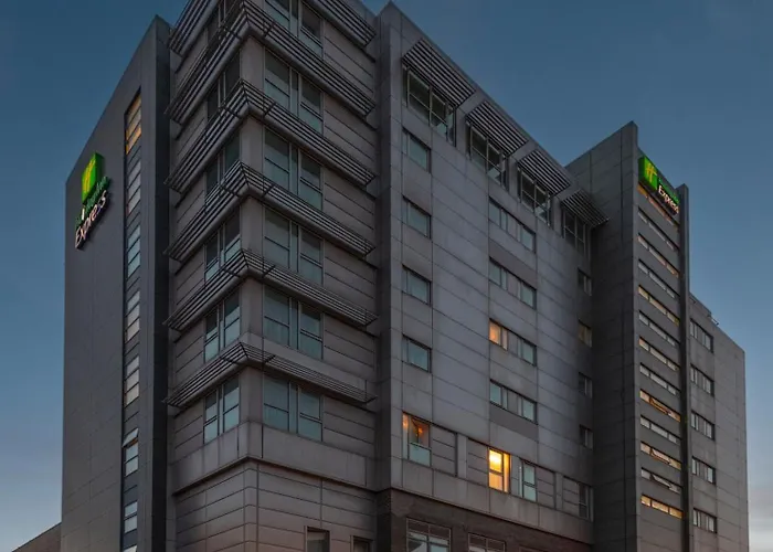 Swindon 3 Star Hotels