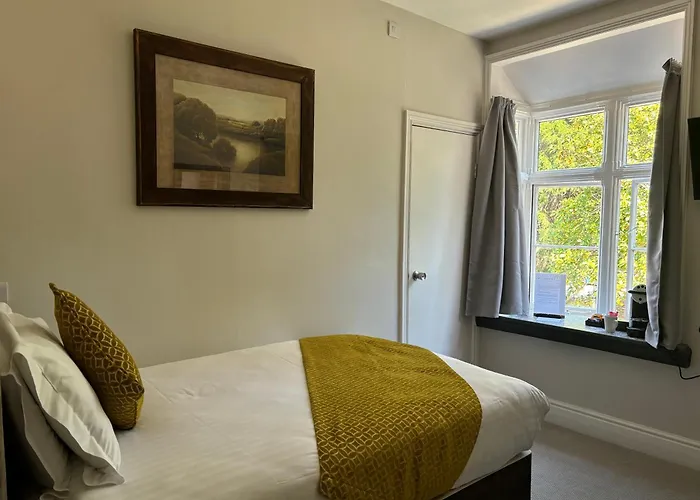 Best 15 Spa Hotels in Gloucester for a Relaxing Getaway