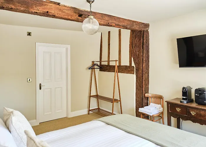 Lea (Herefordshire) Hotels