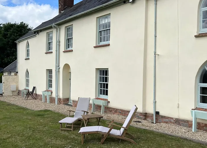 Cullompton Bed & Breakfasts 
