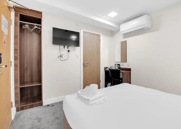 Ilford Hotels