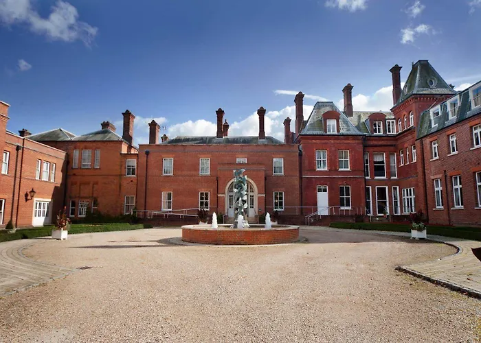Tring Hotels