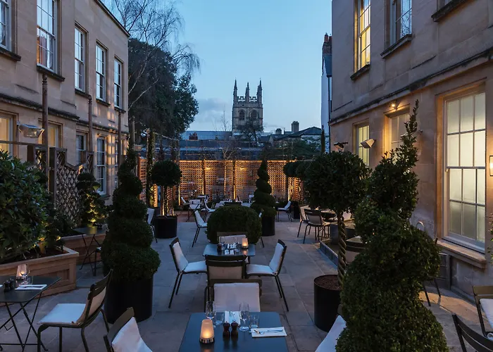 Luxury Hotels in Oxford near 