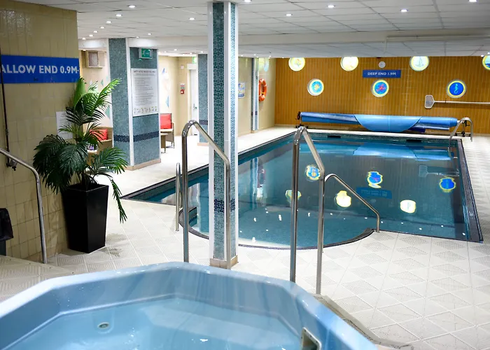 Bournemouth Hotels With Jacuzzi in Room