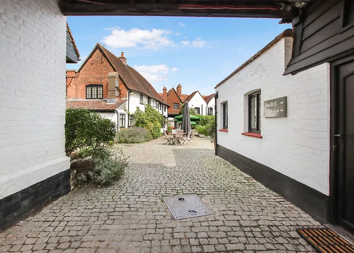 Amersham Hotels
