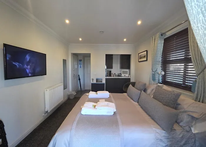 Cruden Bay Lodging 