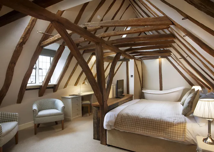 Faversham Lodging 