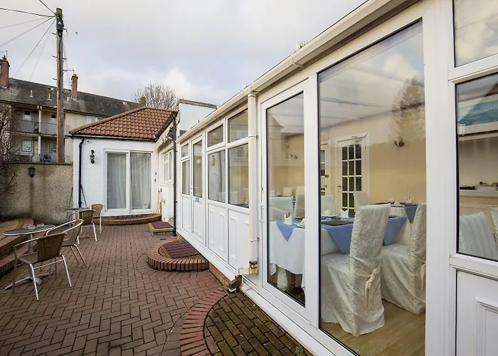 Arden Guest House, Craigmillar Castle Edinburgh
