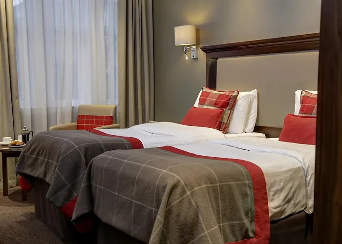 Motherwell Lodging 