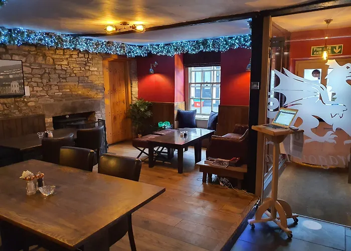Crickhowell Hotels With Amazing Views