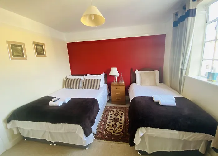 Witney City Center Hotels