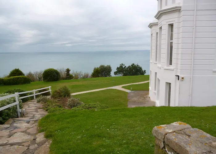 ISLES OF SCILLY Hotels with Table Tennis