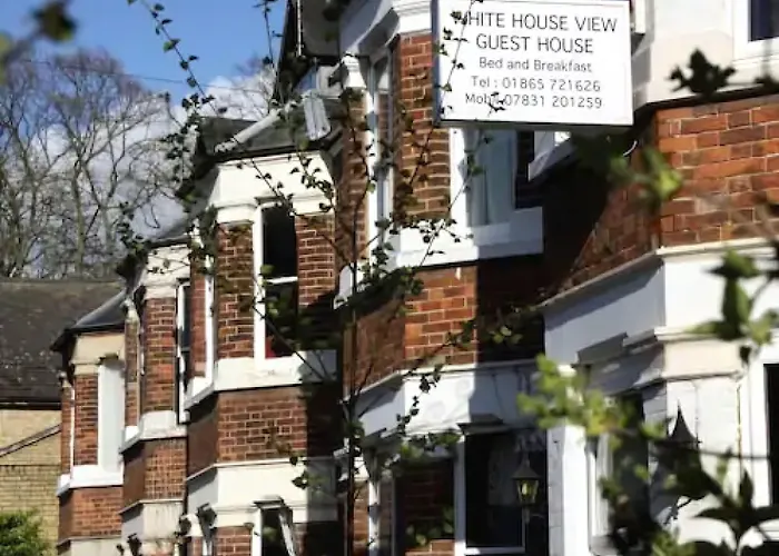 White House View Guest House Oxford