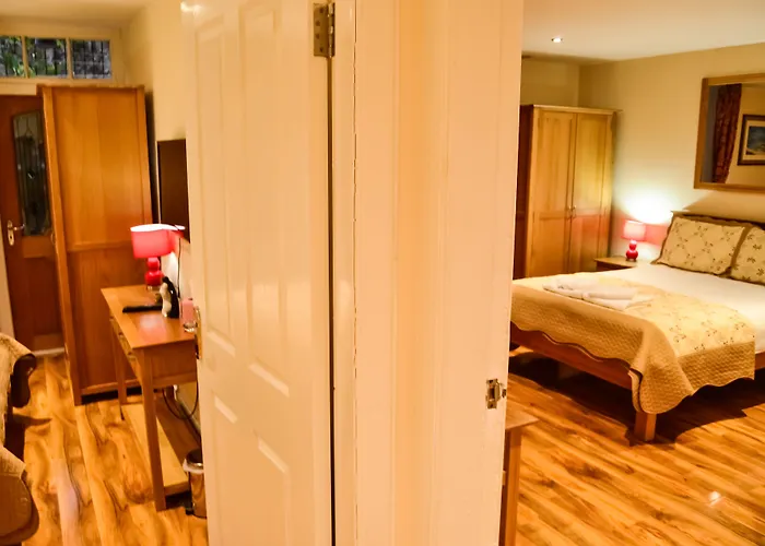 Edinburgh City Suites