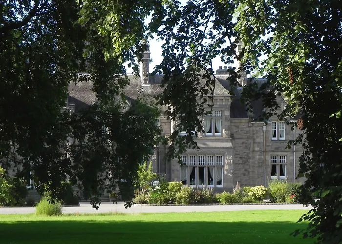 Elgin Golf hotels
