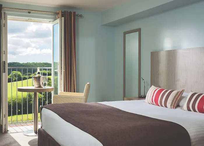 Truro Beach hotels