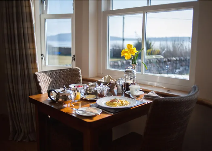 Iona Beach hotels