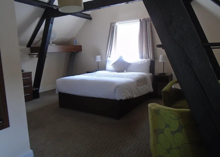Andover Lodging 