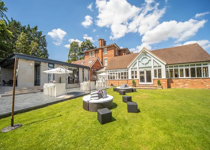 Abingdon-on-Thames 4 Star Hotels