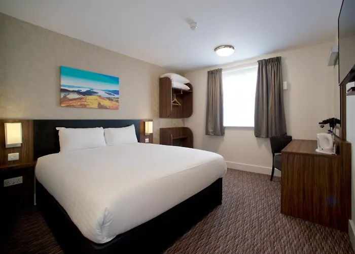 Livingston Hotels