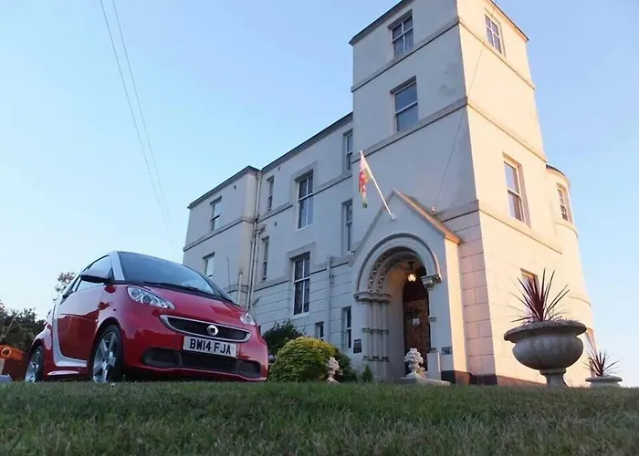 Barmouth Beach hotels