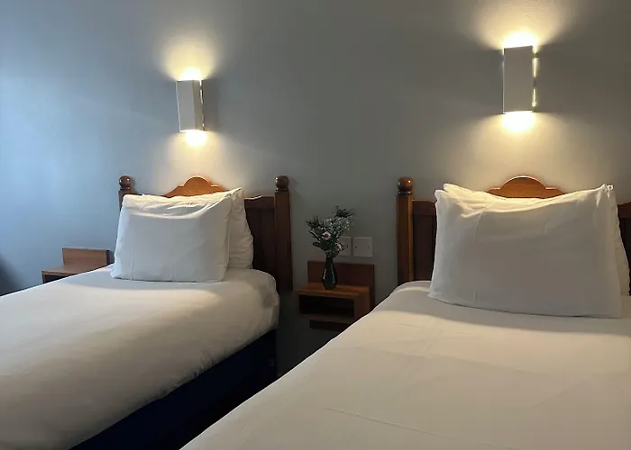Go2 Glasgow Cumbernauld Hotel - Free Parking And Pet Friendly