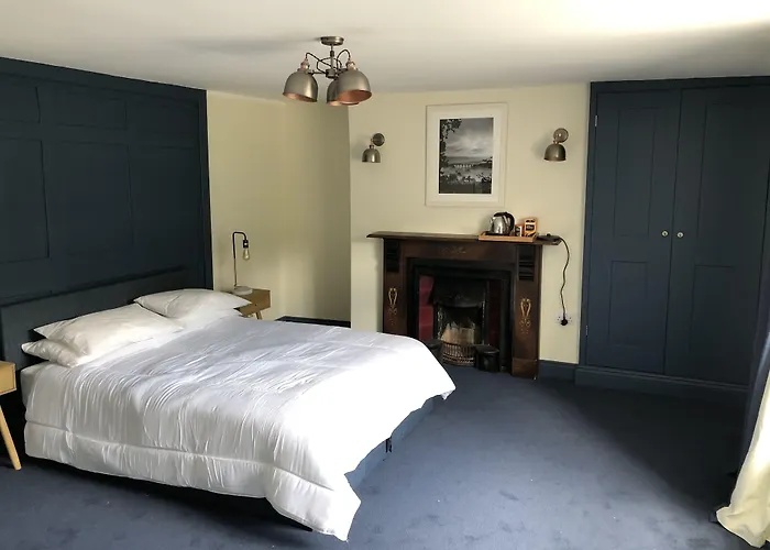 Torpoint Hotels