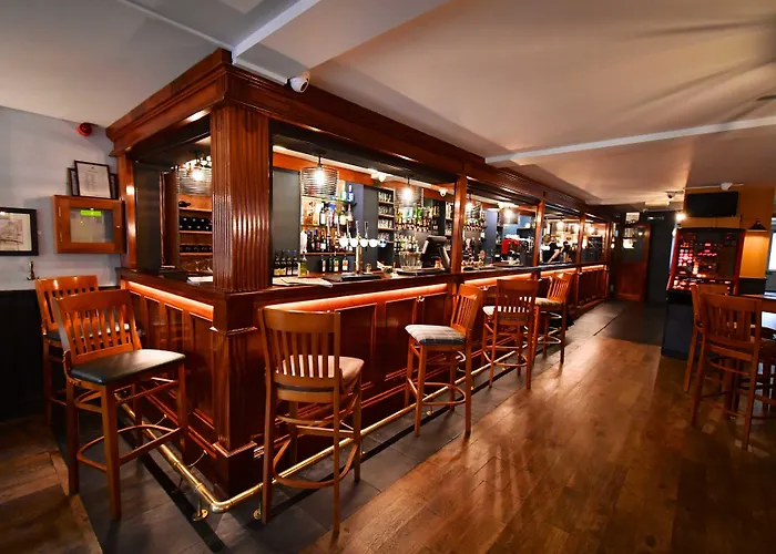 Carmarthen Beach hotels