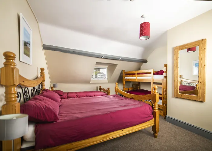 Llangollen Hostel - The Whole Bedroom - Self Catering Facilities