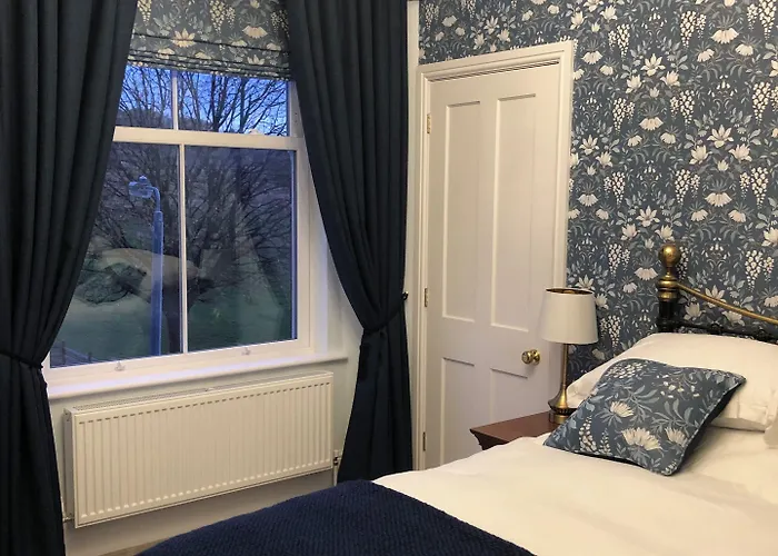 The Old Lodge Guest House Lincoln