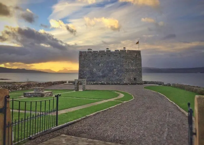 Kilchoan Hotels