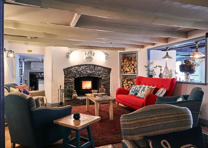 Portloe Hotels