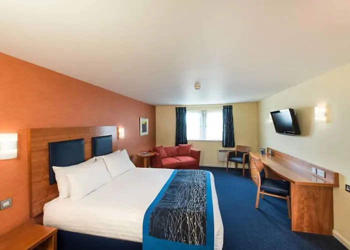 Stonehaven Hotels near 