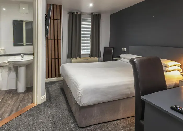 Claydon (Suffolk) Hotels