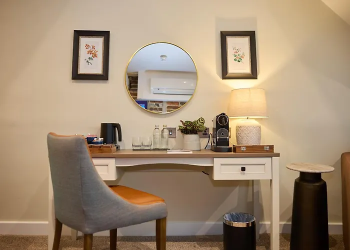 Ampthill Hotels