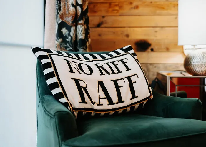 Boutique Shrewsbury Suites
