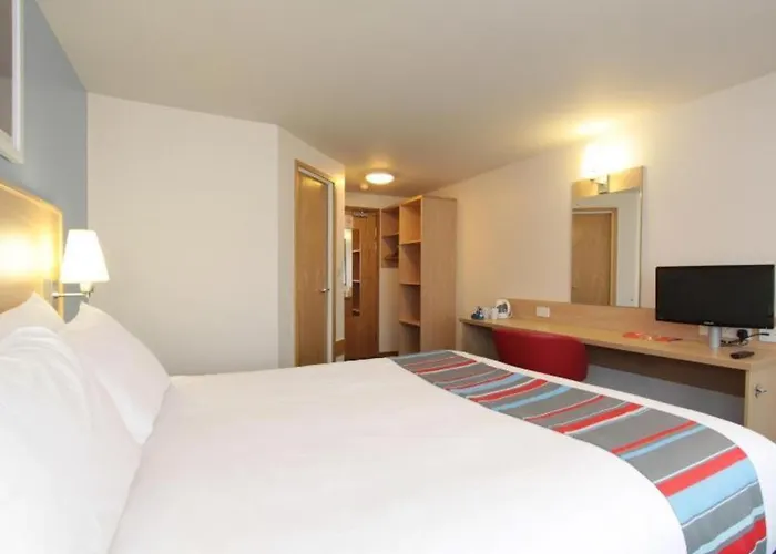 Whyteleafe Hotels