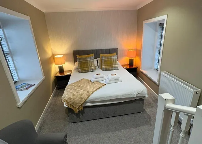 Falkland Hotels