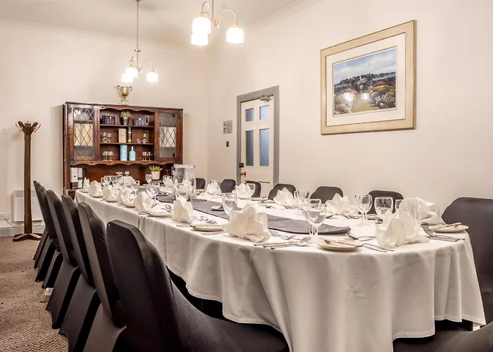 Kinross Hotels