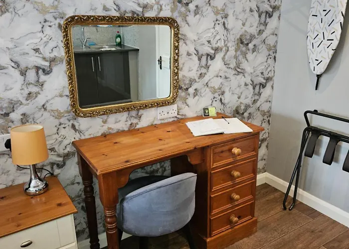 Mansfield Bed & Breakfasts 