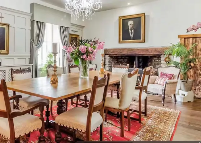 Cowbridge Vacation Rentals