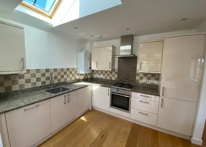 Vacation Apartment Rentals in Romsey