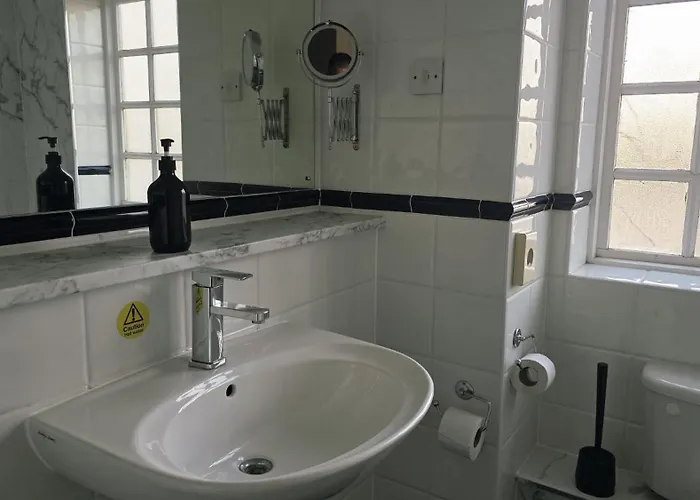 Warwick (Warwickshire) Resorts
