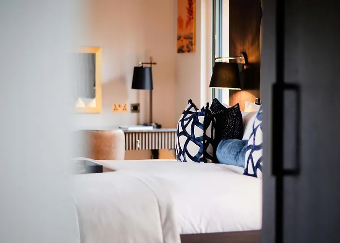 Fairmont Windsor Park Hotel